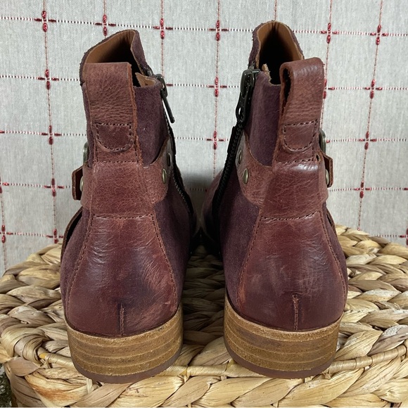 Kork-Ease “Kenai” Studded Ankle Boots Bootie Burgundy Suede Buckle Strap Sz 6.5 - Picture 4 of 7